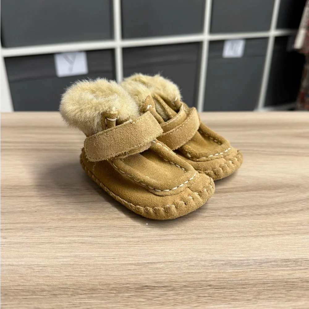 Toddler Fur Lined Suede Leather Moccasins With rubber Sole